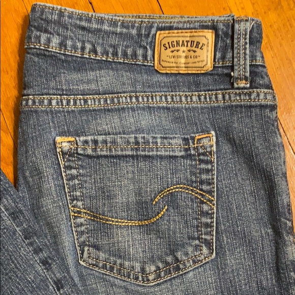 Levi Jeans - Picture 3 of 4